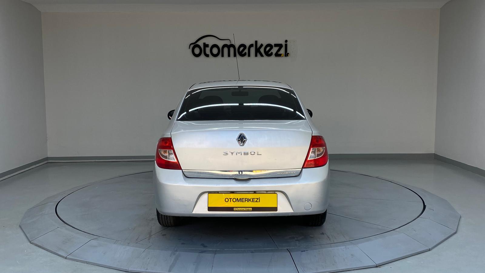 RENAULT SYMBOL 21